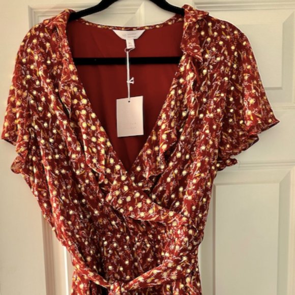 Lauren Conrad Flutter Wrap Dress - Picture 1 of 5